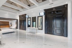 Plaza Le Rizz - Image 5